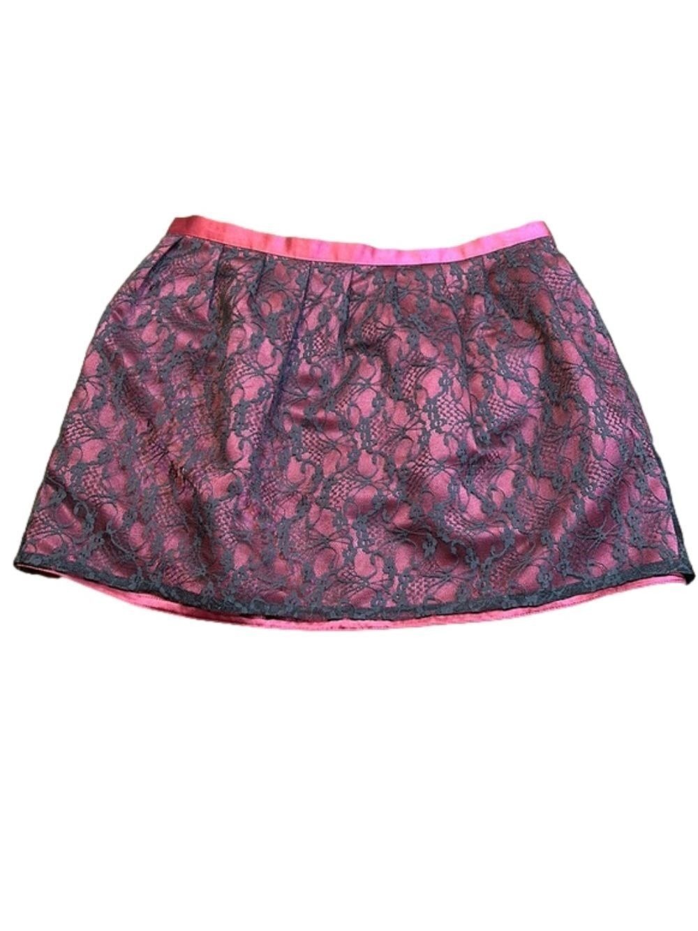 HERITAGE 1981 Wine & Black Lace Skirt Size S